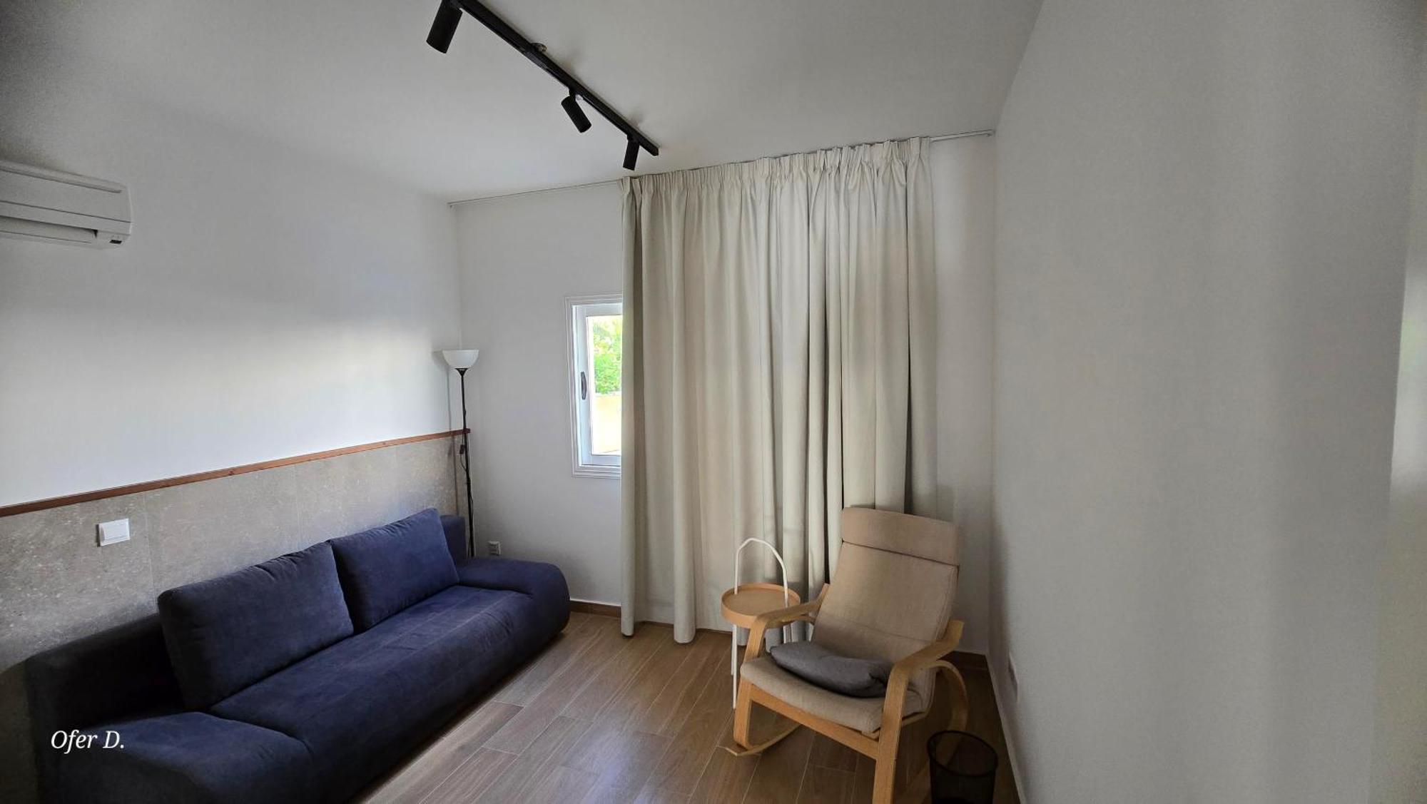 Dahan Sirena Lighthouse Luxury Apartment Пафос Екстериор снимка